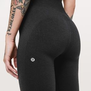 BNWT lululemon Keep The Heat Thermal Tight  28"